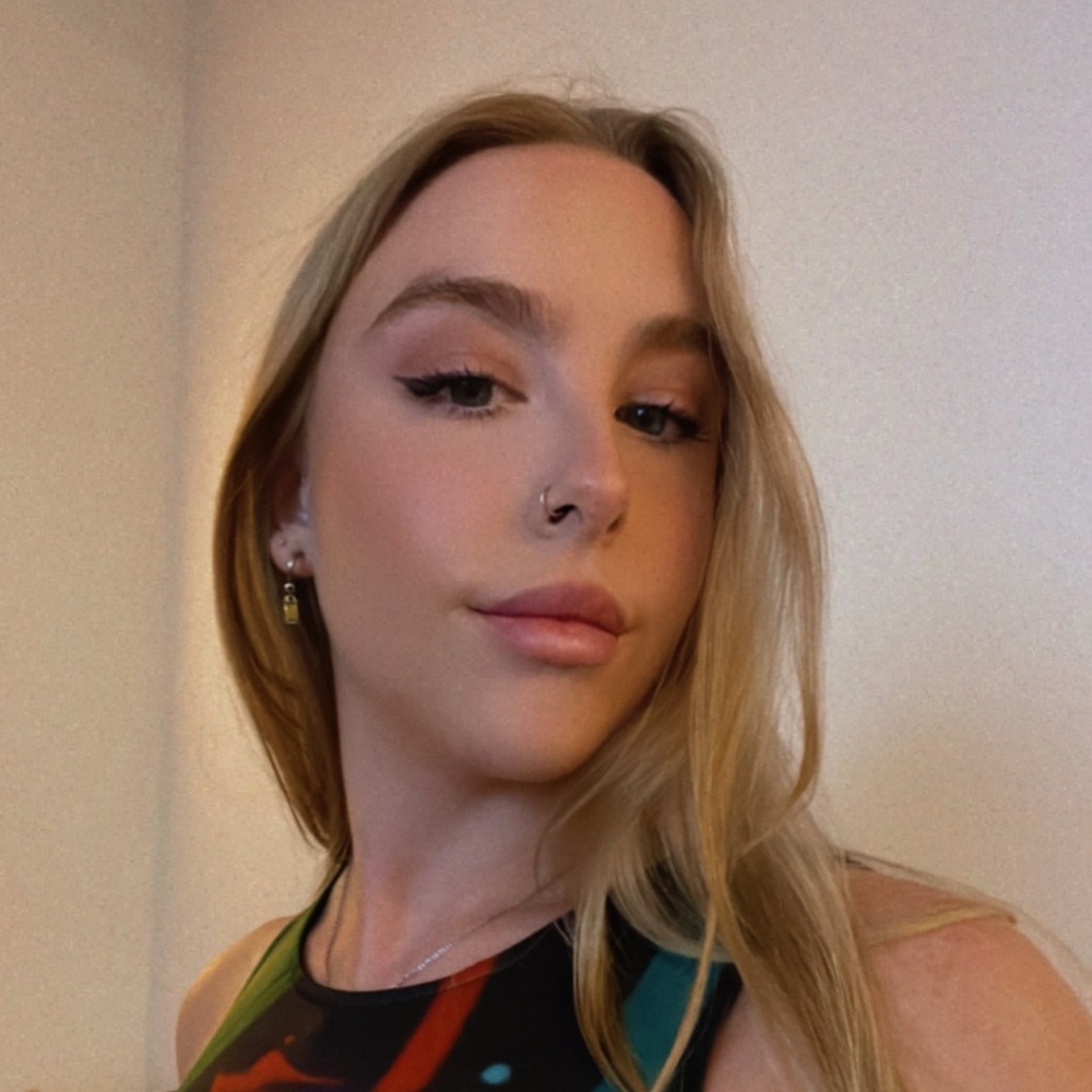 Meet your Posher, Emma